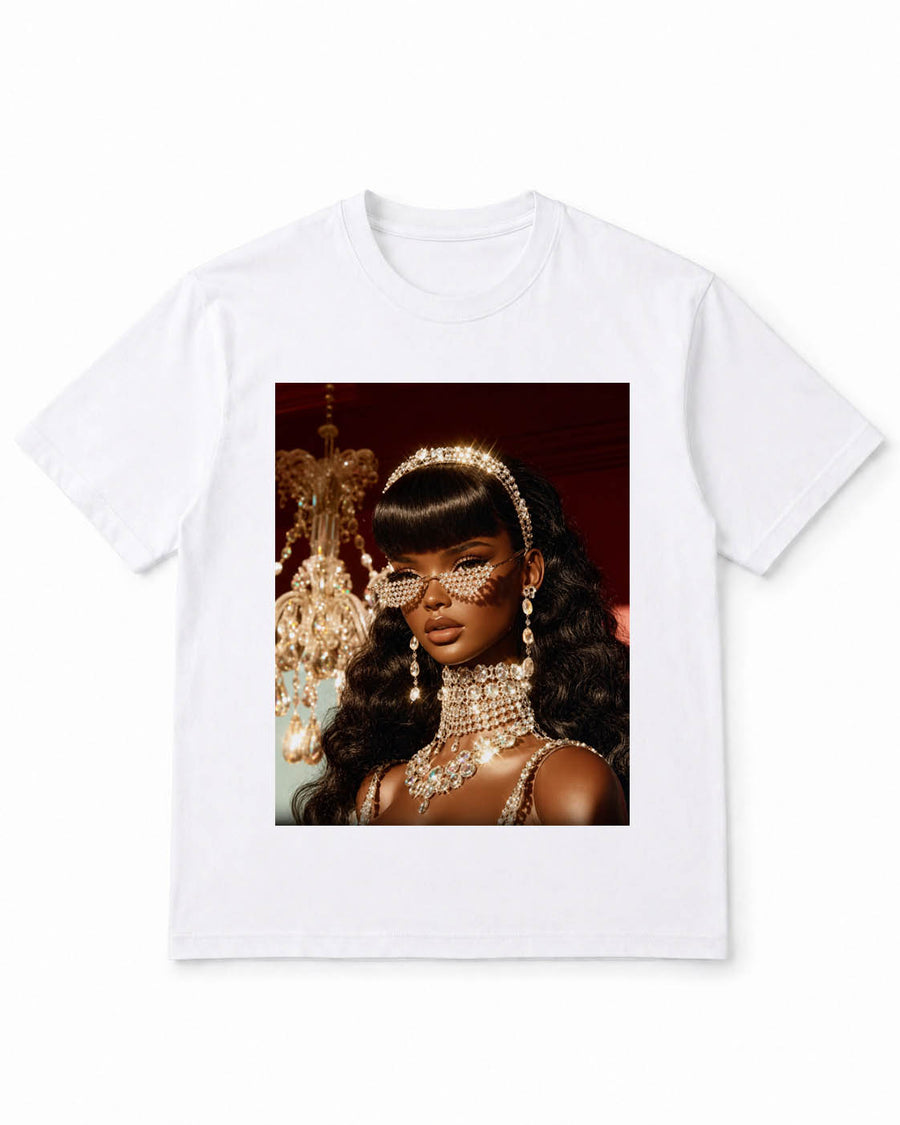 Meme-Puppen-T-Shirt mit luxuriösem Glamour-Modepuppenporträt – 100 % Baumwolle
