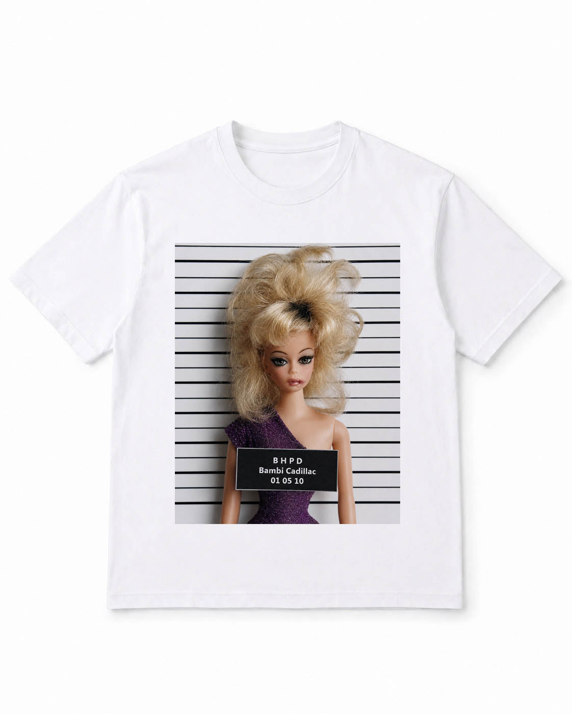 Meme-Puppen-T-Shirt mit glamourösem Vintage-Fahndungsfoto-Look – 100 % Baumwolle