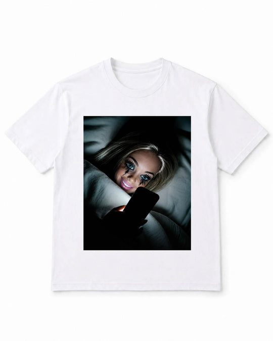 Meme-Puppen-T-Shirt mit „nächtlichem Handylicht“ – 100 % Baumwolle