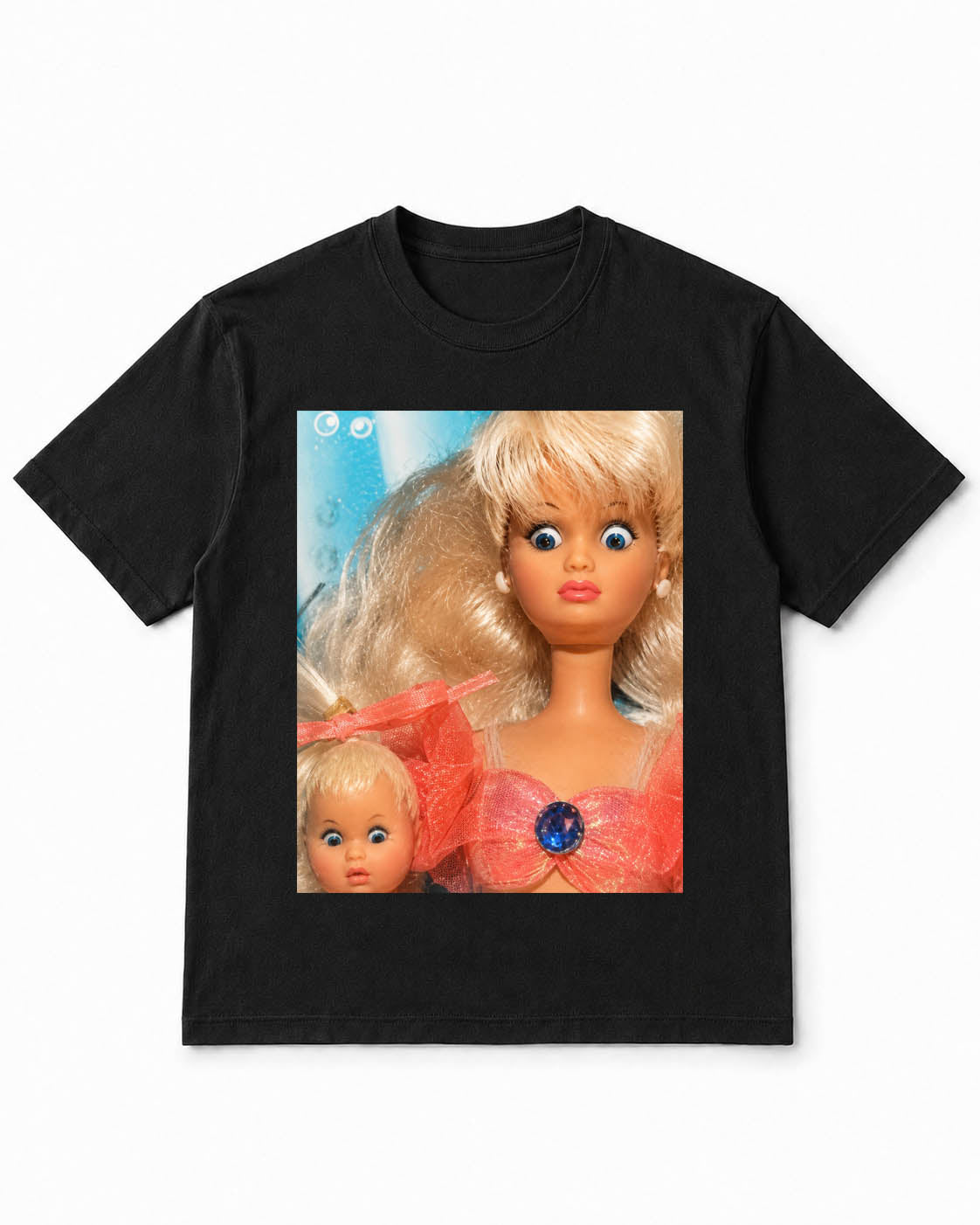 Meme-Puppen-T-Shirt mit großäugigem Vintage-Puppenporträt – 100 % Baumwolle
